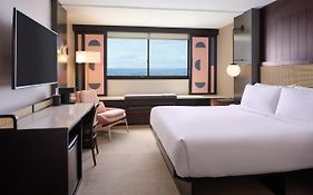 Hotel Renew Honolulu